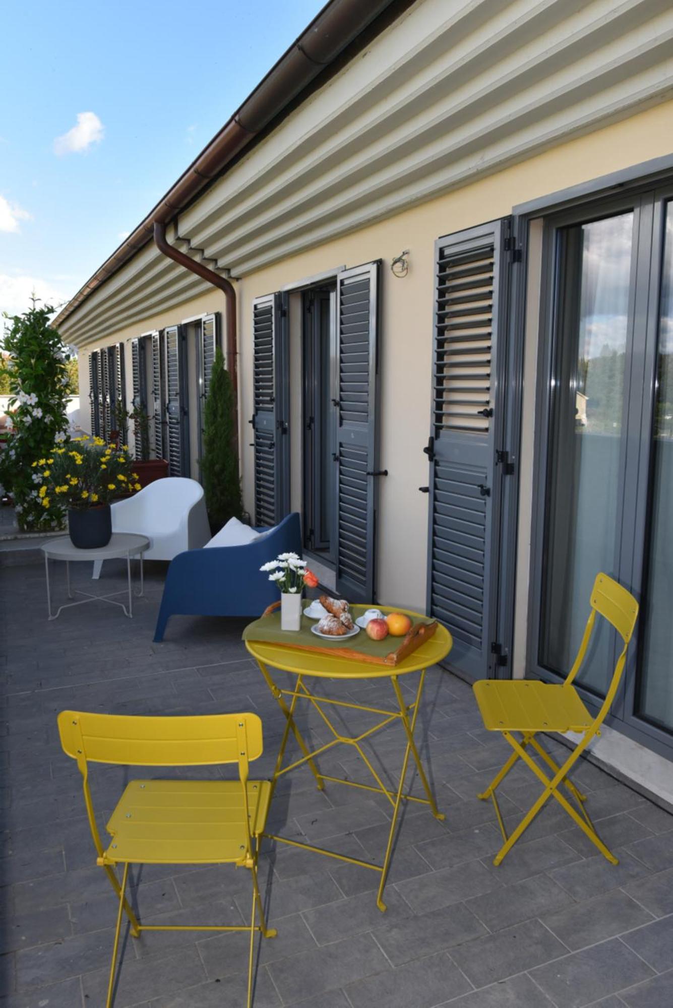 Tuscasi Aparthotel Sovicille Exterior photo